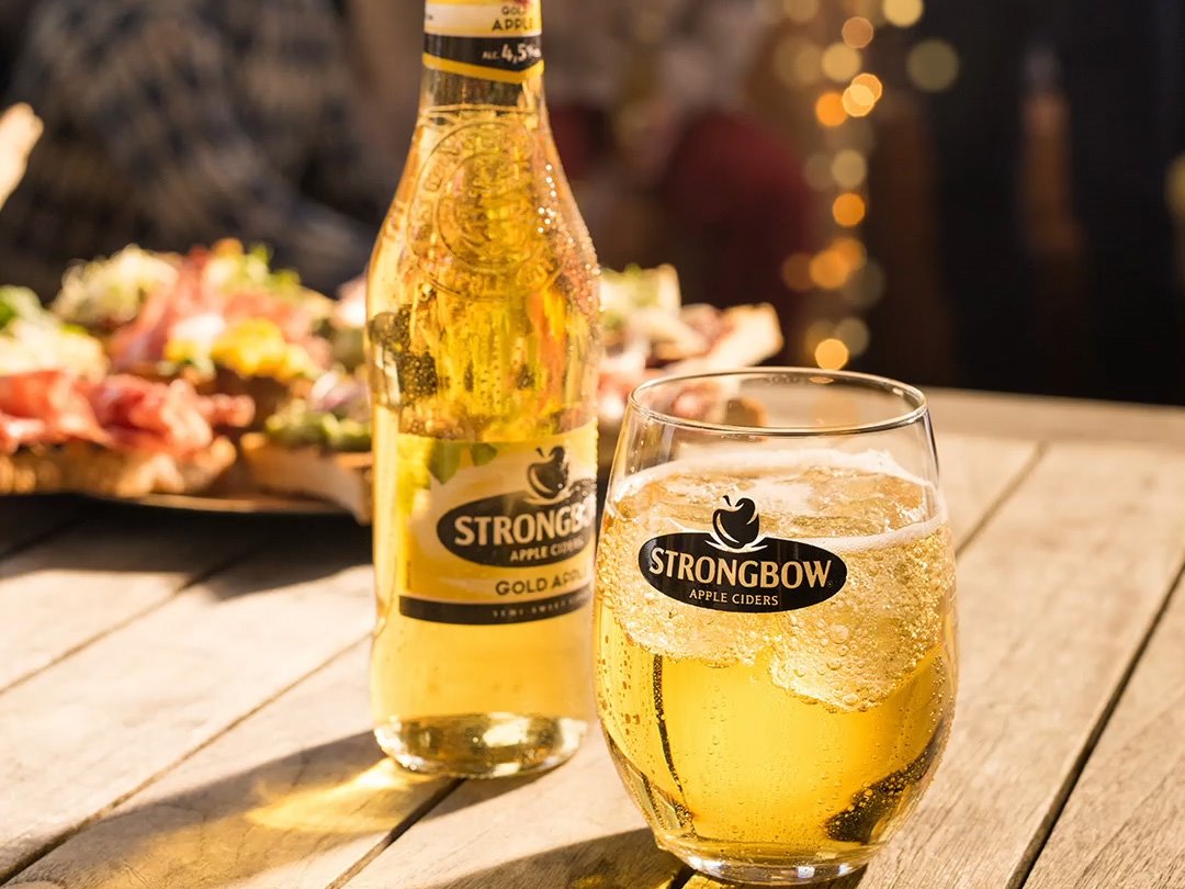 2 Strongbow Apple Ciders Always On Social FB IG Feed Thanksgiving Gold Apple Bottle And Glass Cinemagraph Video 6S 4X5 Social Media Global English Copy