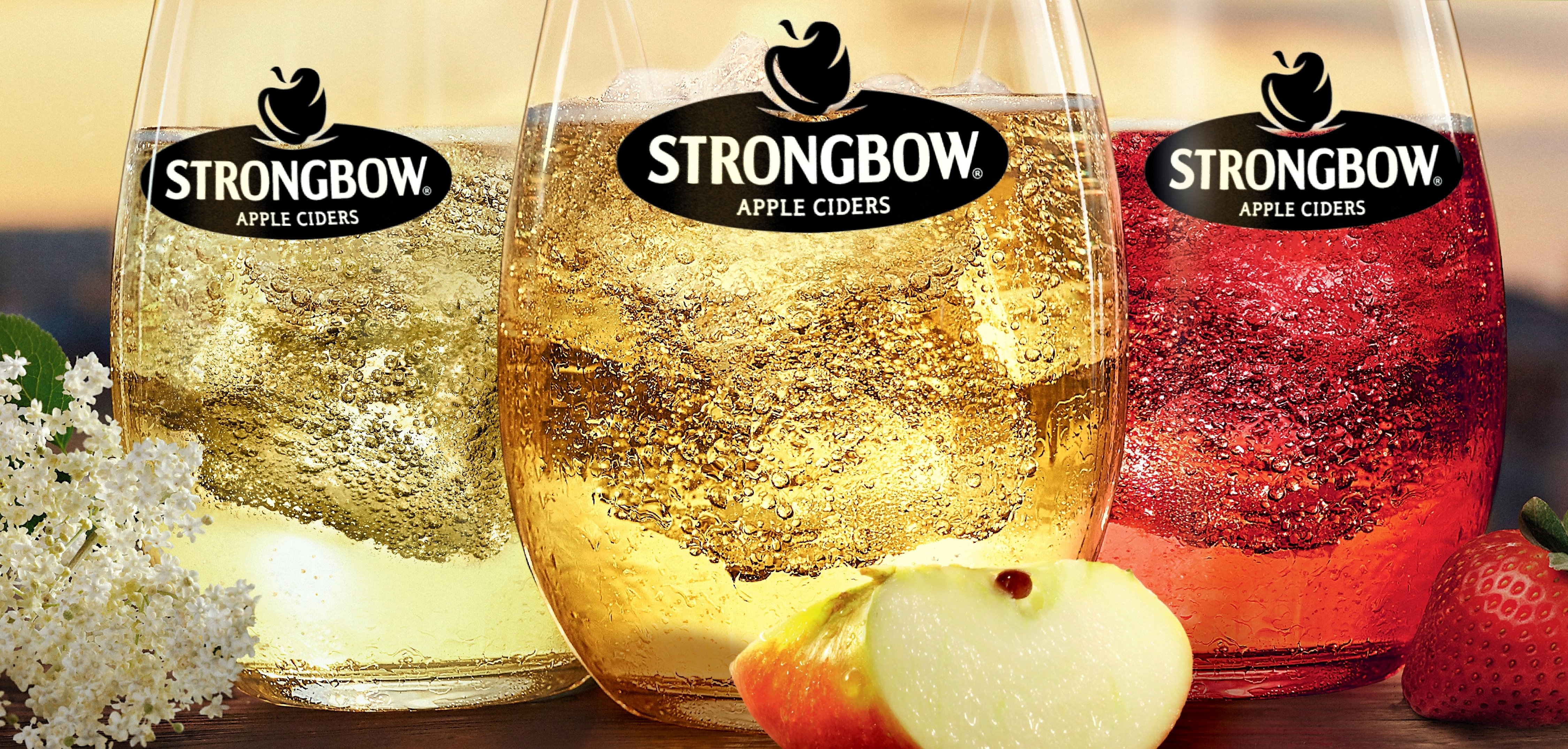Strongbow Glasses Elderflower Apple Berries 4500X2150